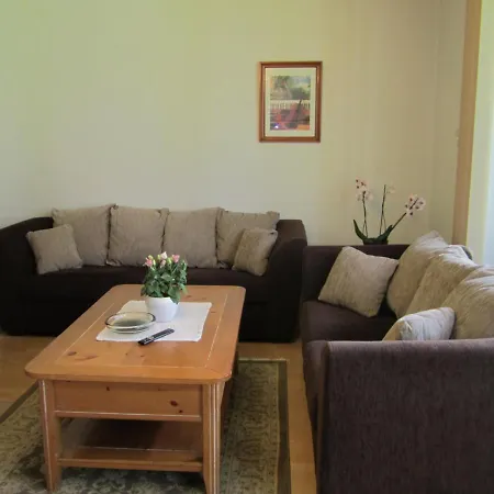 Tueve Apartment