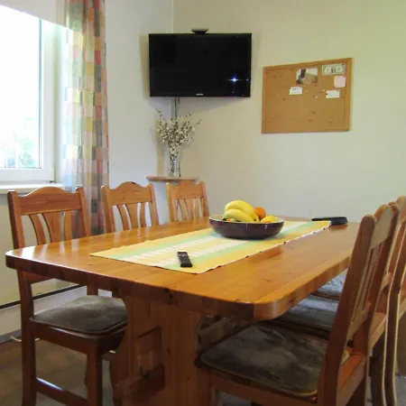 Tueve Apartment *